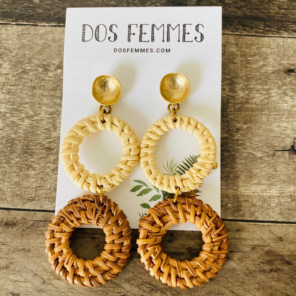 Dos Femmes wooden hoop disc dangle earrings